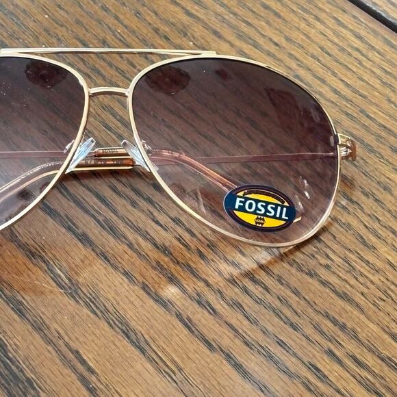 Fossil Aviator Pilot Rose Gold Frame Brown Gradient Lens FW11 Sunglasses